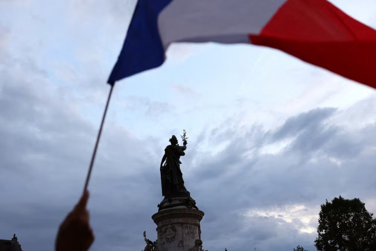 Fransa’da Beklenen Sona Doğru: İlk Tur Seçim Sonuçları Üzerine Bir Değerlendirme