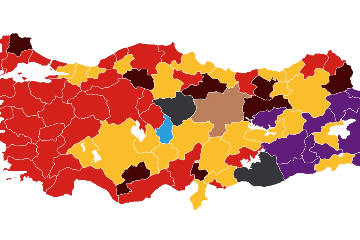 Başkanları Siyasetin Odağındayken Belediyeciliğin Neresindeyiz?